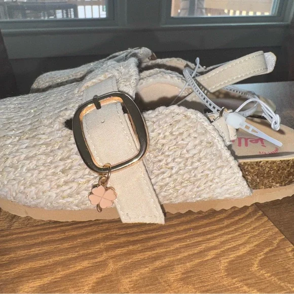 Jelly pop Girls Cream Woven Shoes - Picture 2 of 4